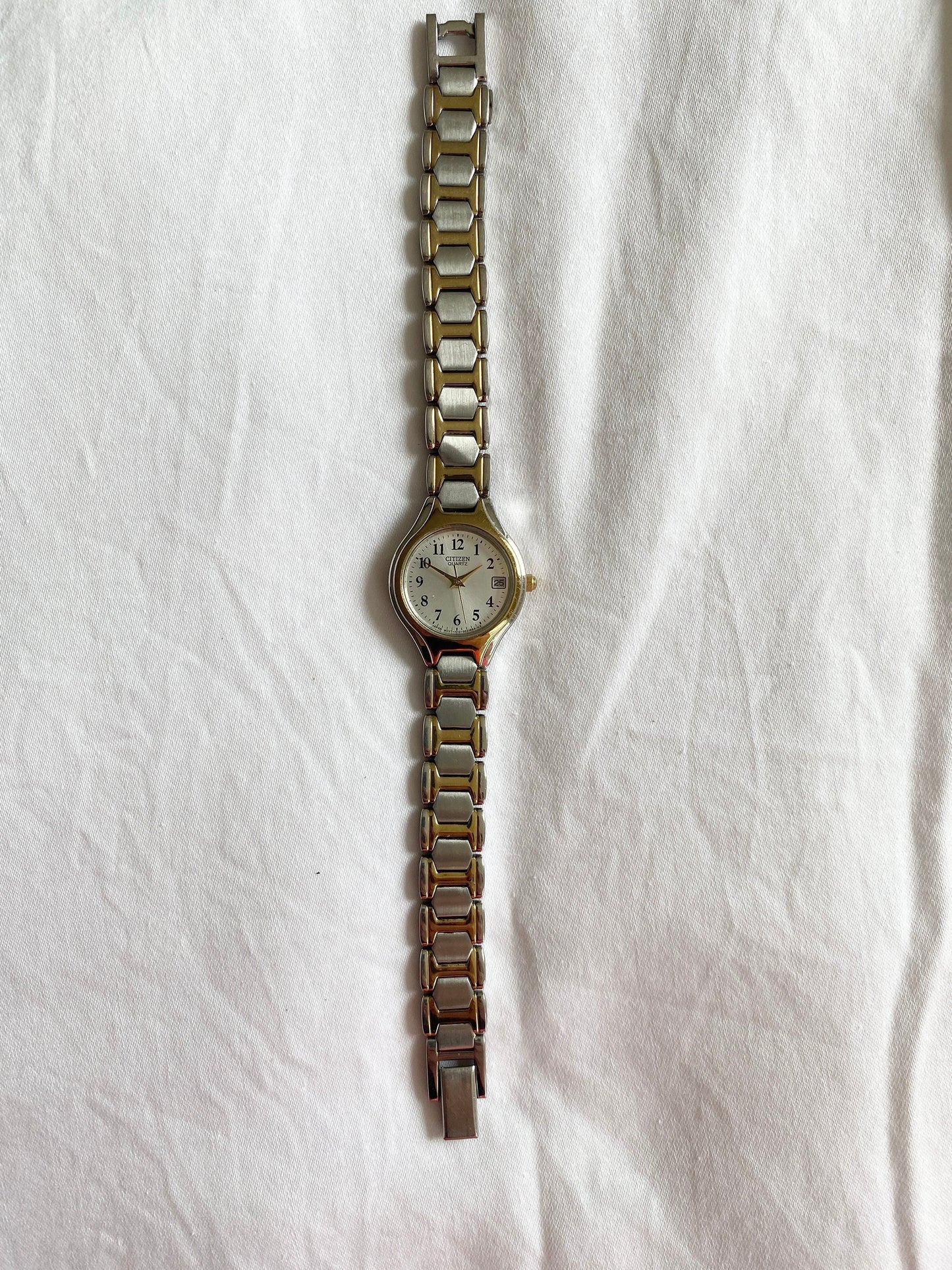 Vintage Citizen Watch; Vintage Oval Wristwatch