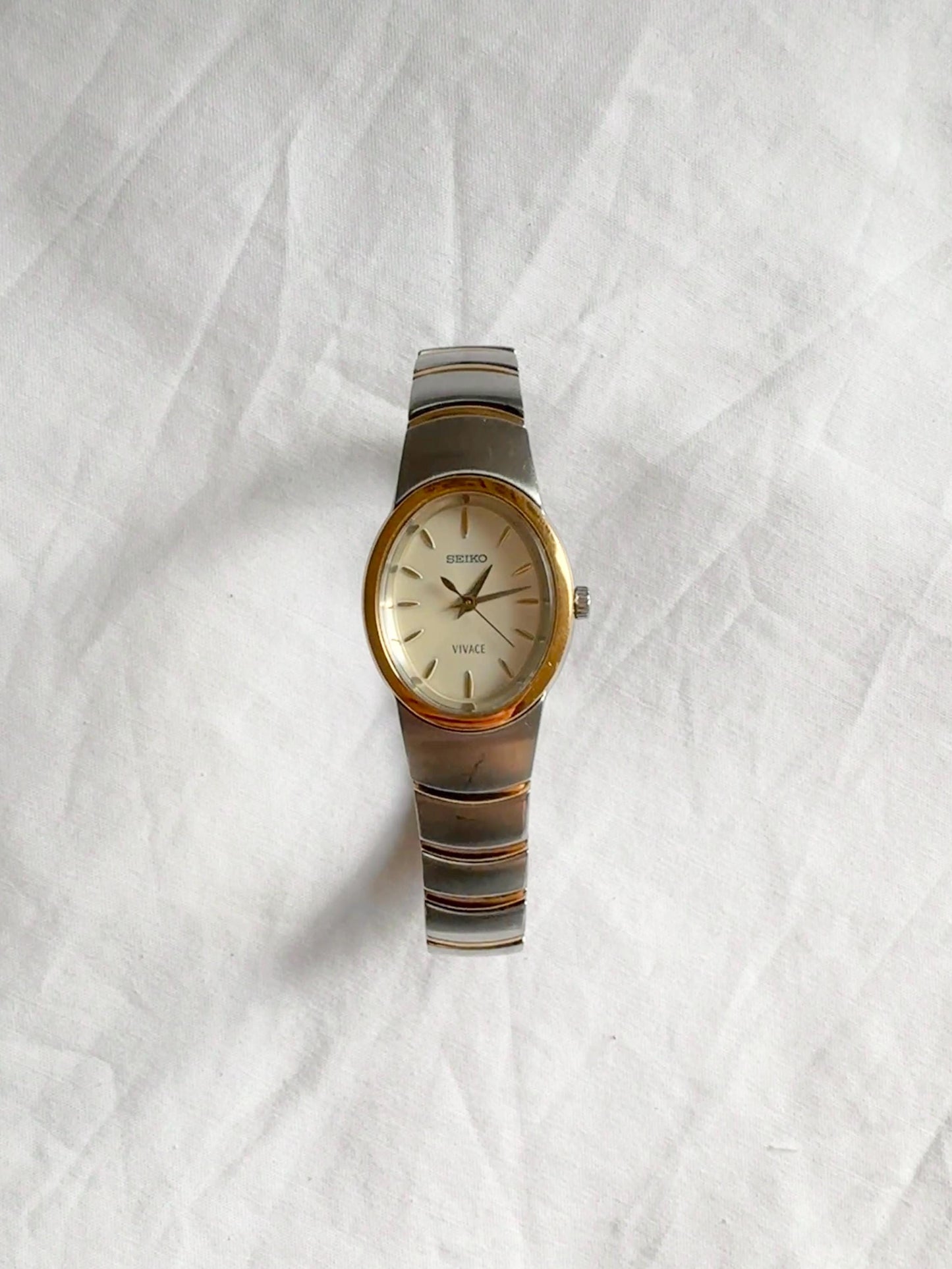 Vintage Oval Seiko Watch; Gold Silver Tone Watch