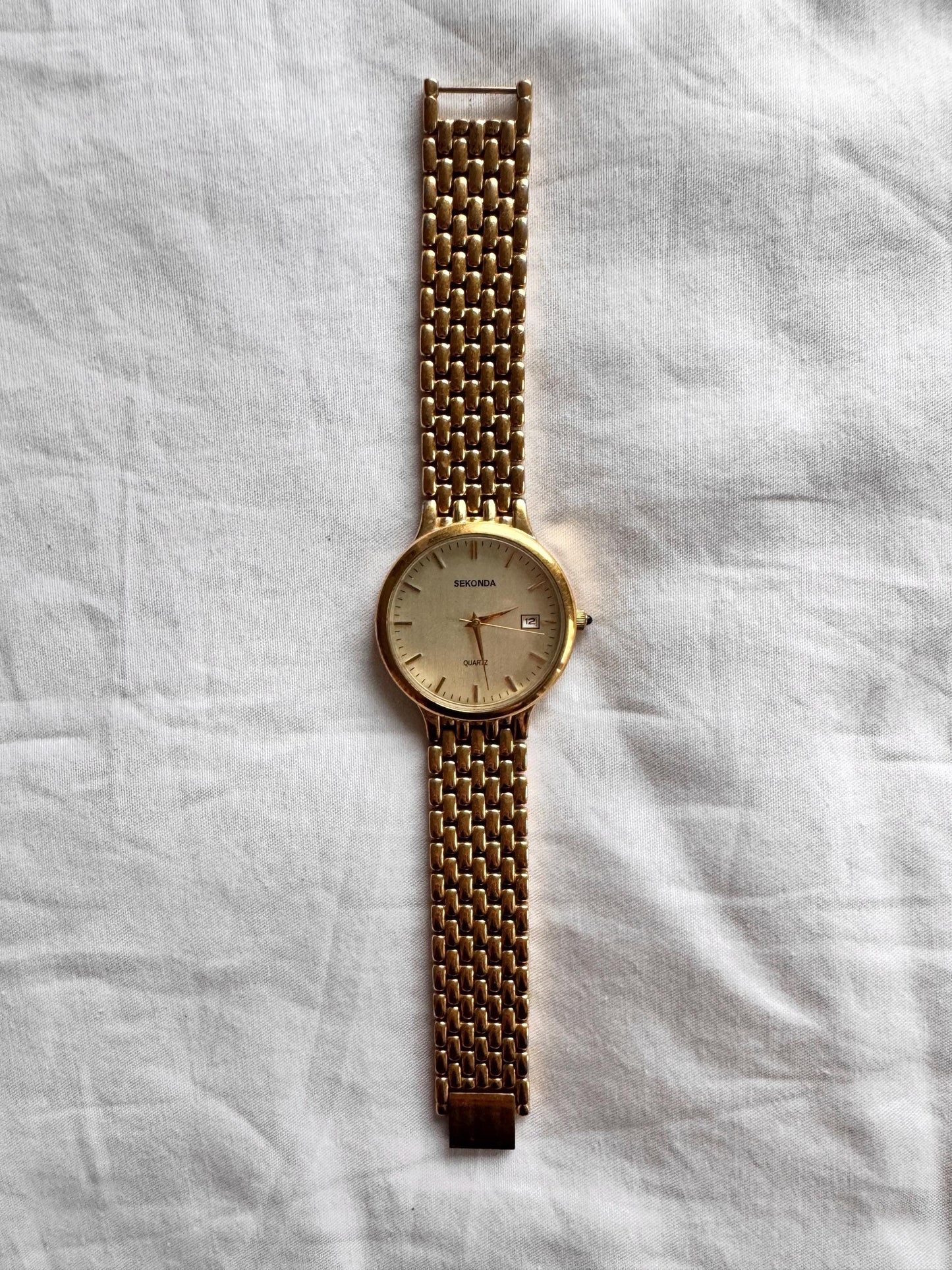 Chunky Oval Watch; 90s Ladies Watch
