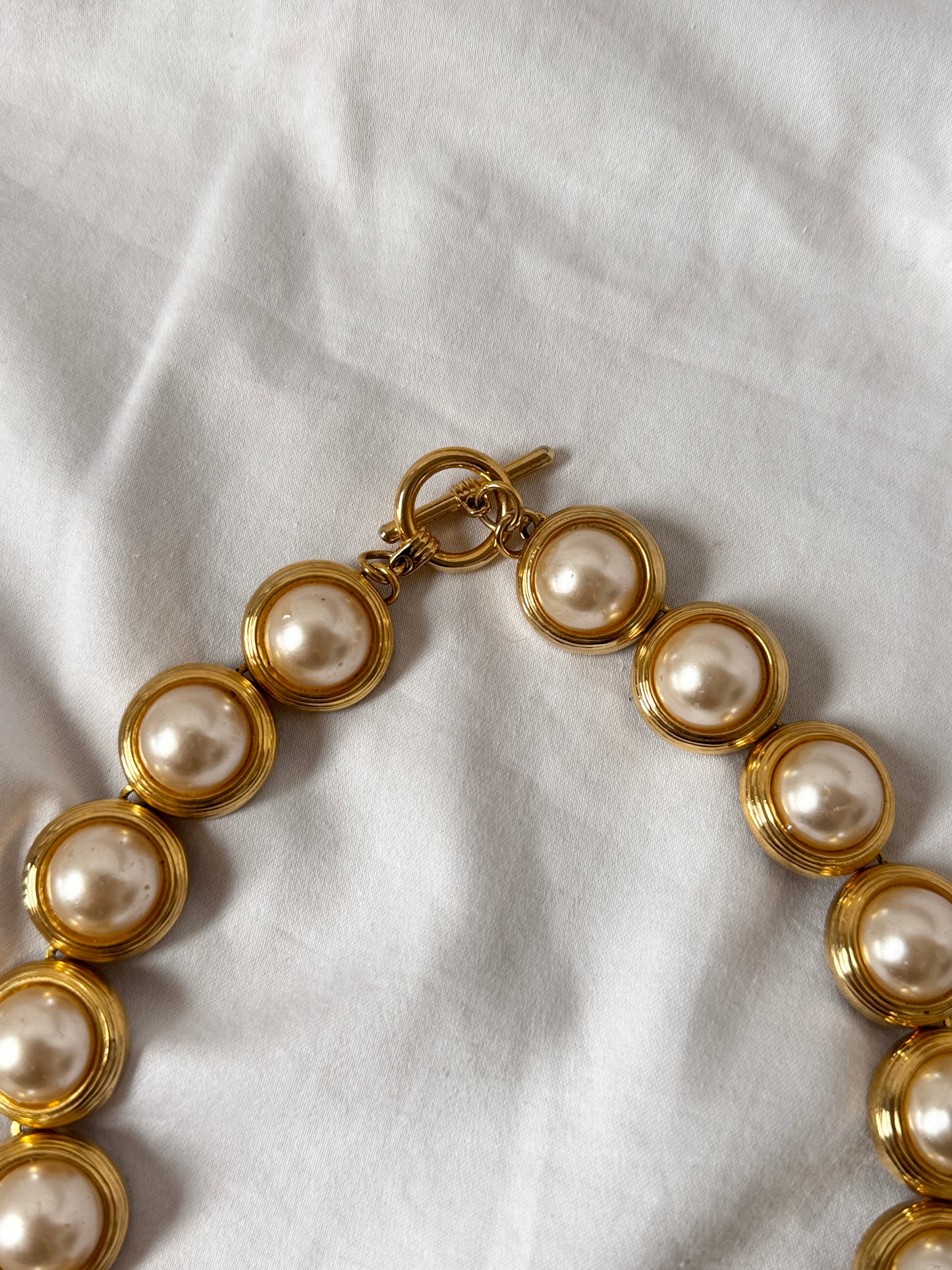 Vintage Chunky Necklace; Pearl Look Necklace