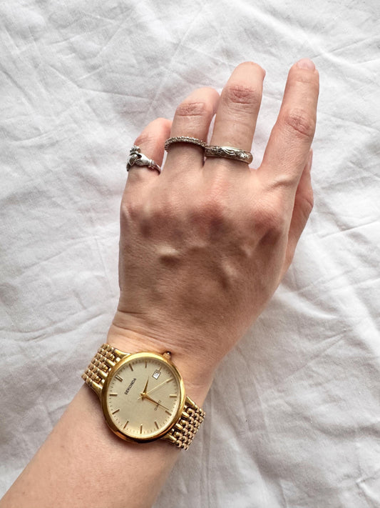 Chunky Oval Watch; 90s Ladies Watch