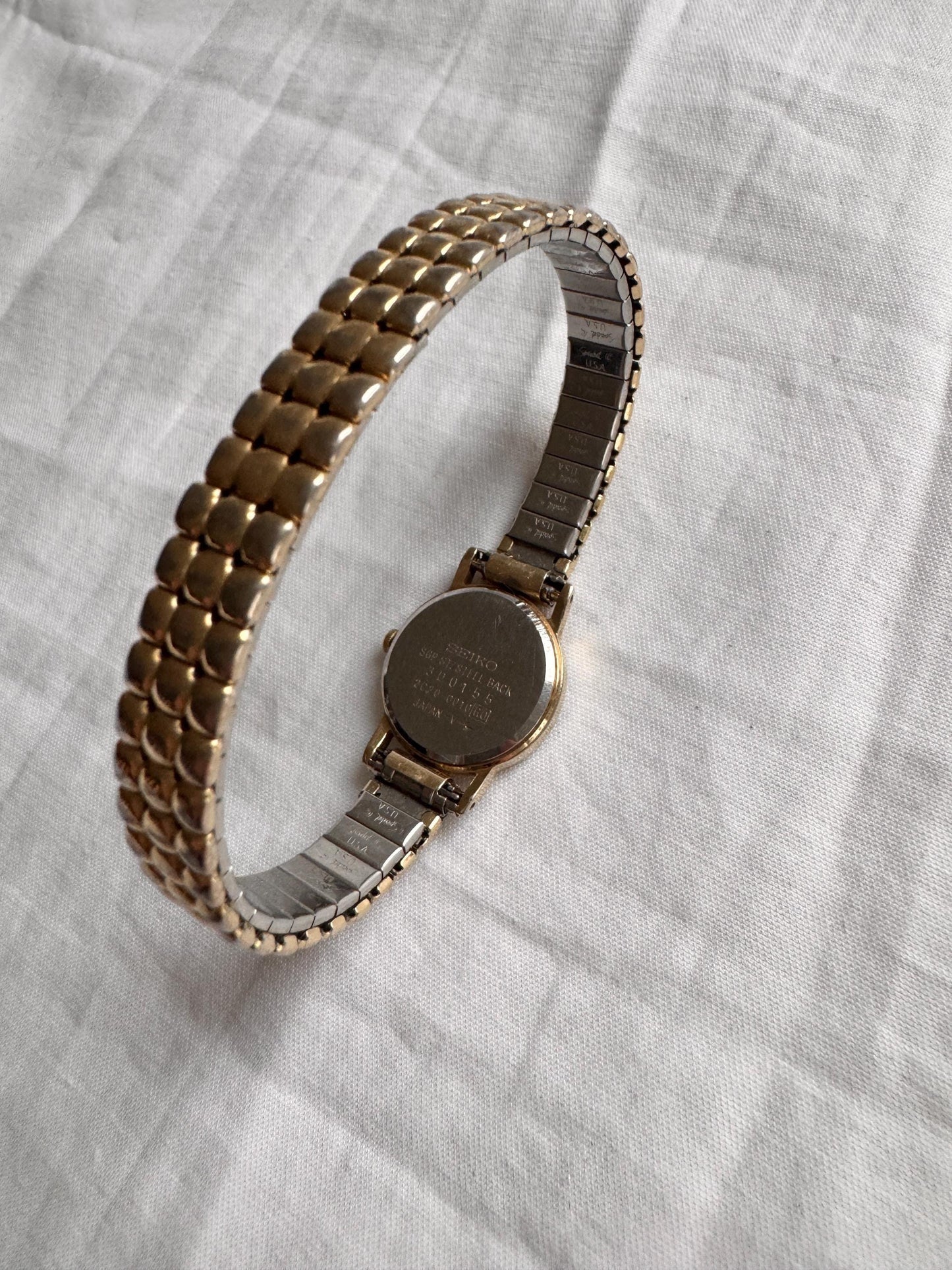 90s Seiko Oval Watch; Vintage Elasticated Watch