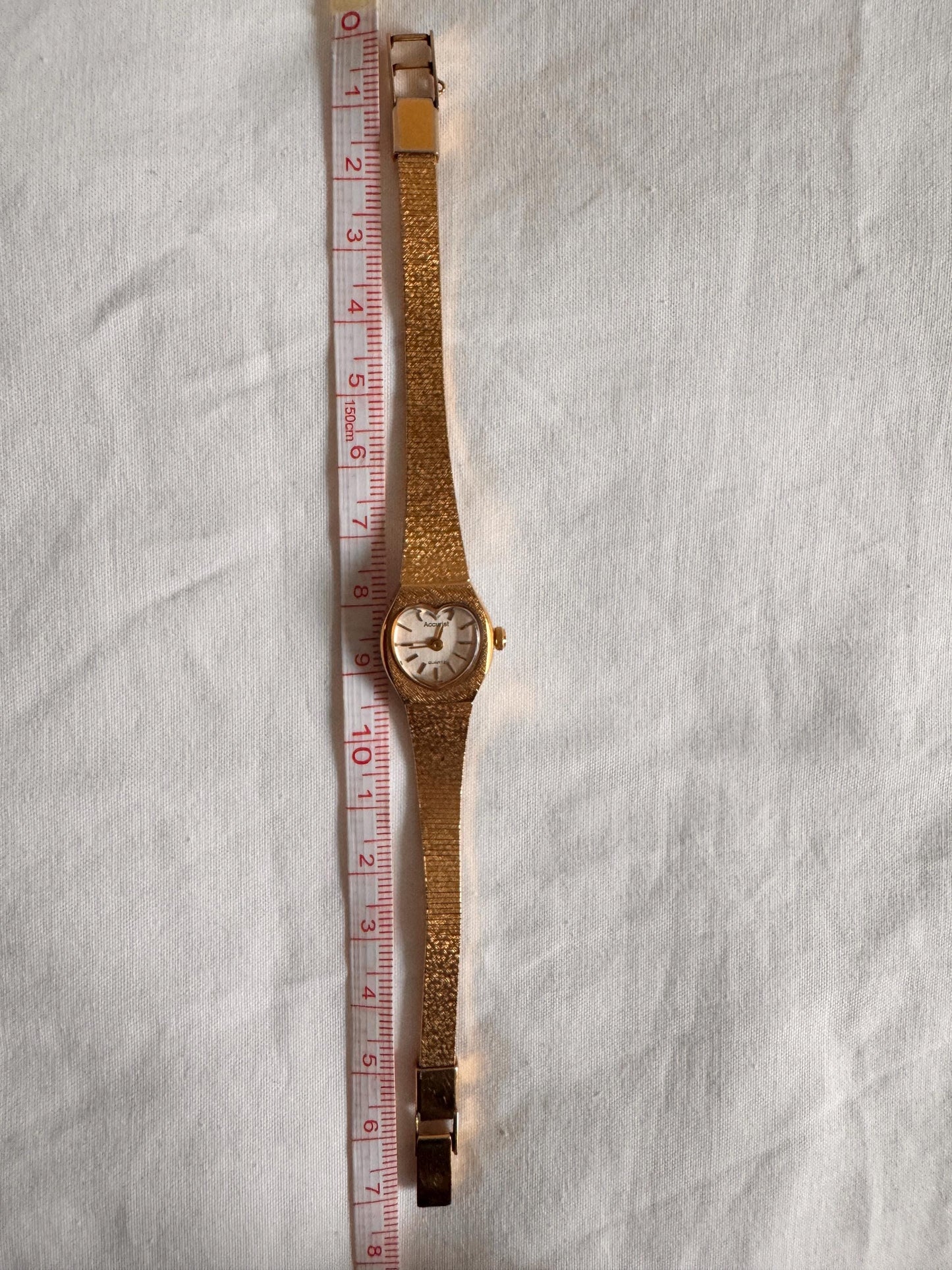 Vintage Heart Watch with Gold Tone Band