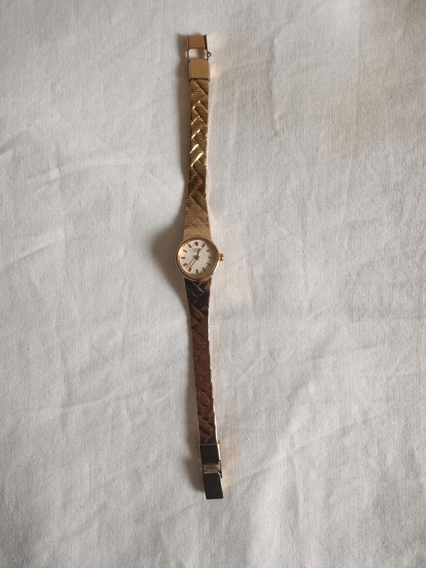 Vintage Bracelet Watch; 90s Elegant Ladies Watch