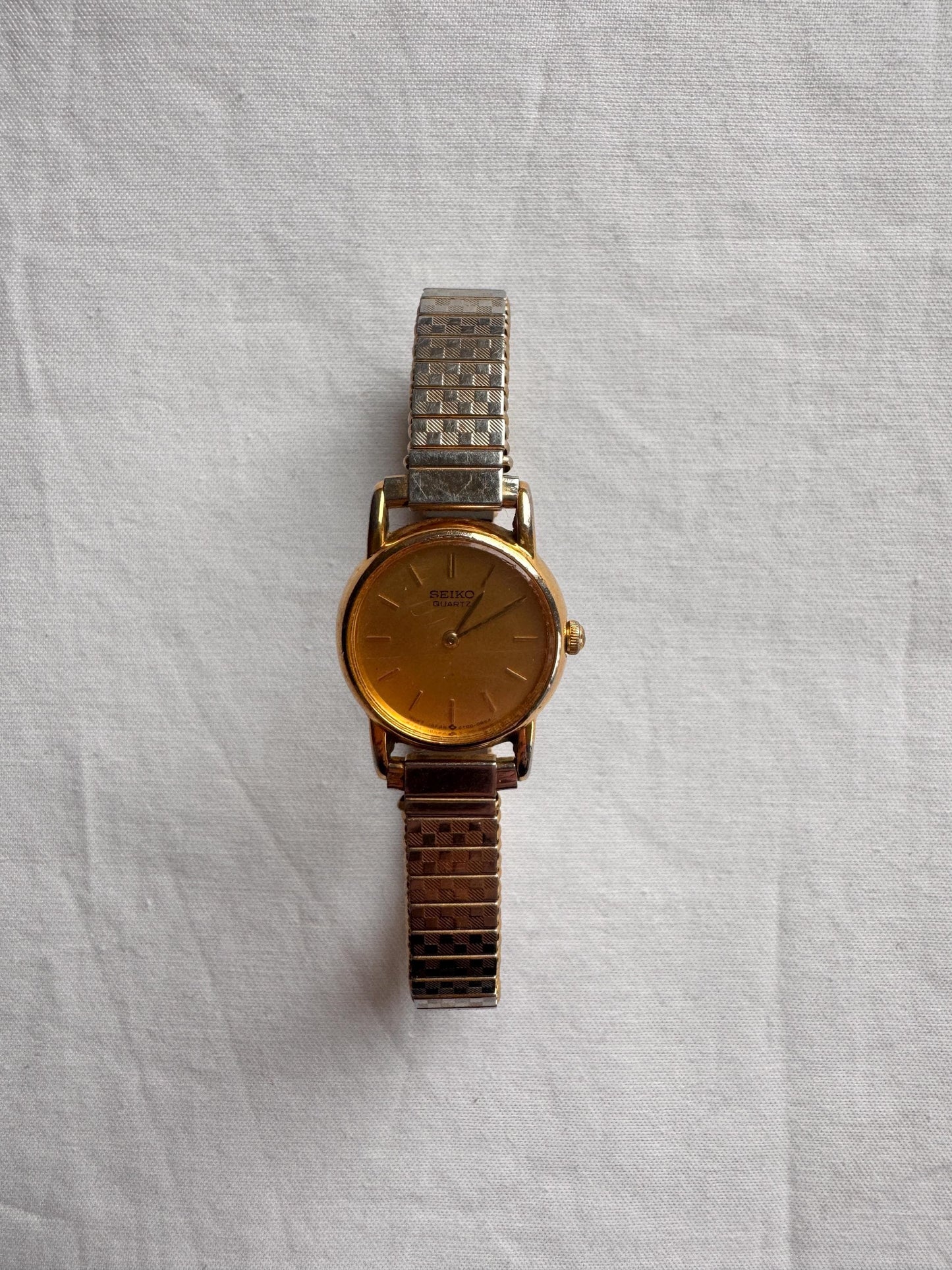 Vintage Seiko Watch; Elasticated 90s Watch