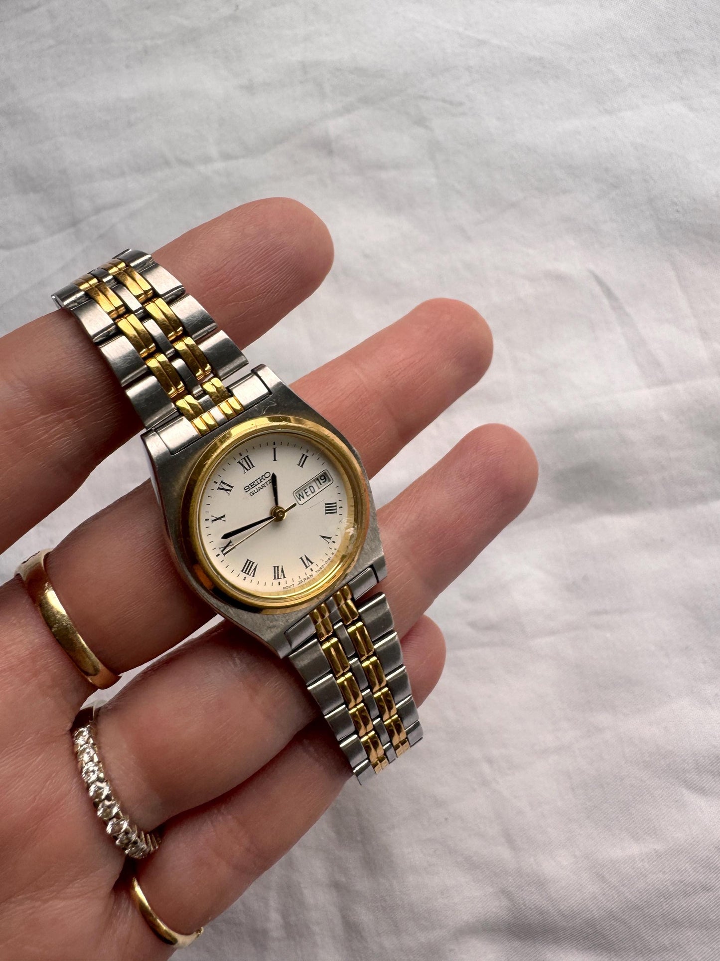 Seiko Unisex Watch; Vintage Gold Silver Tone Watch