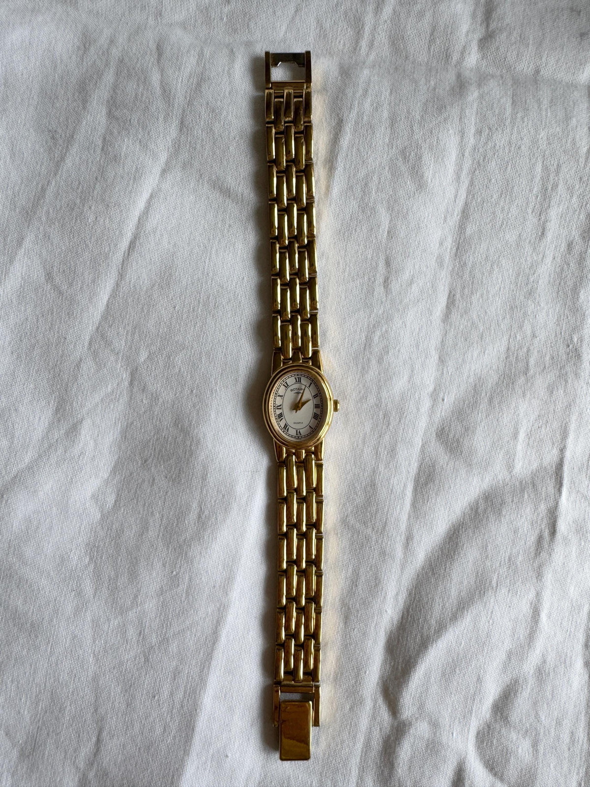 Rare Vintage Watch; Roman Number Oval Watch